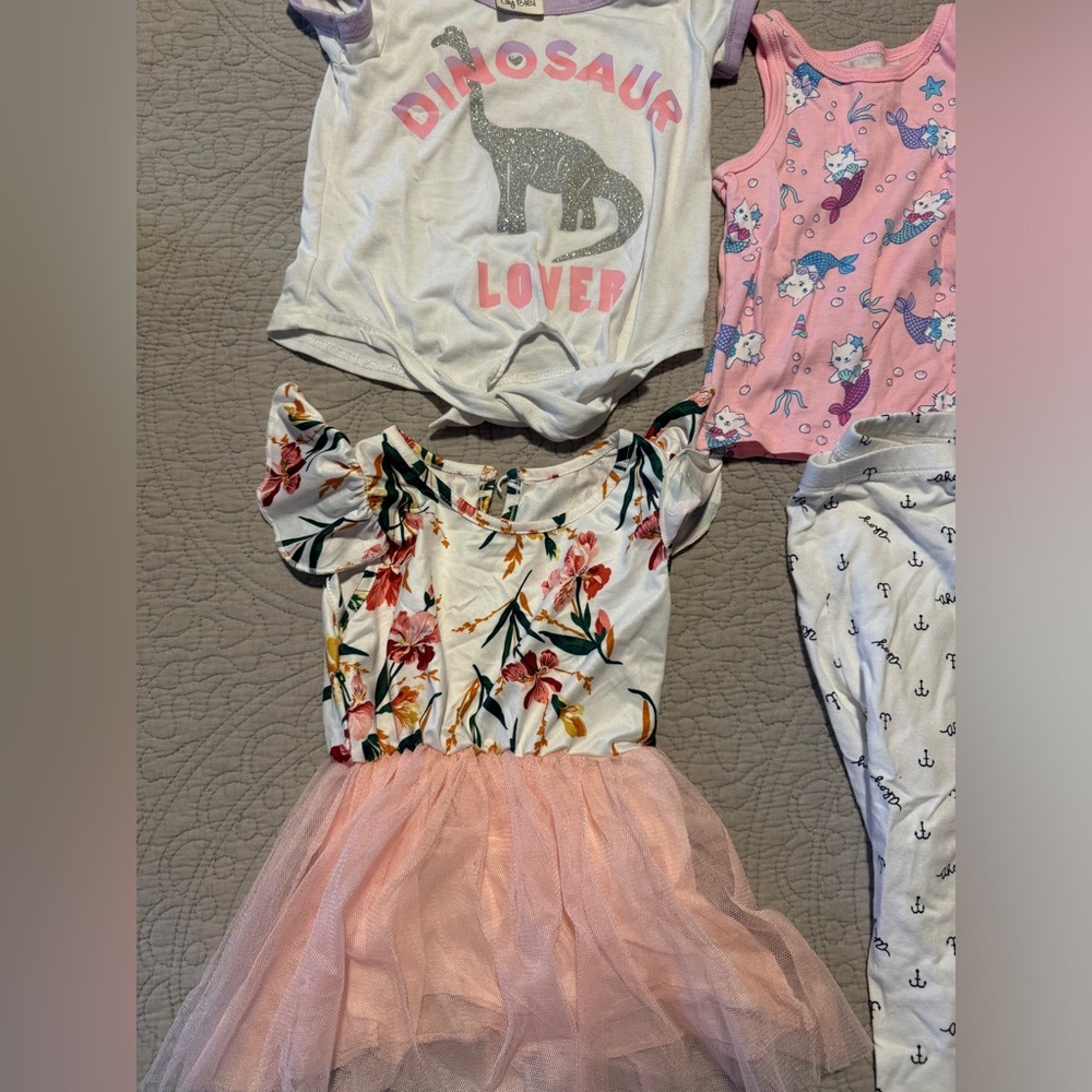 Girls 2T bundle/lot - Picture 4 of 4